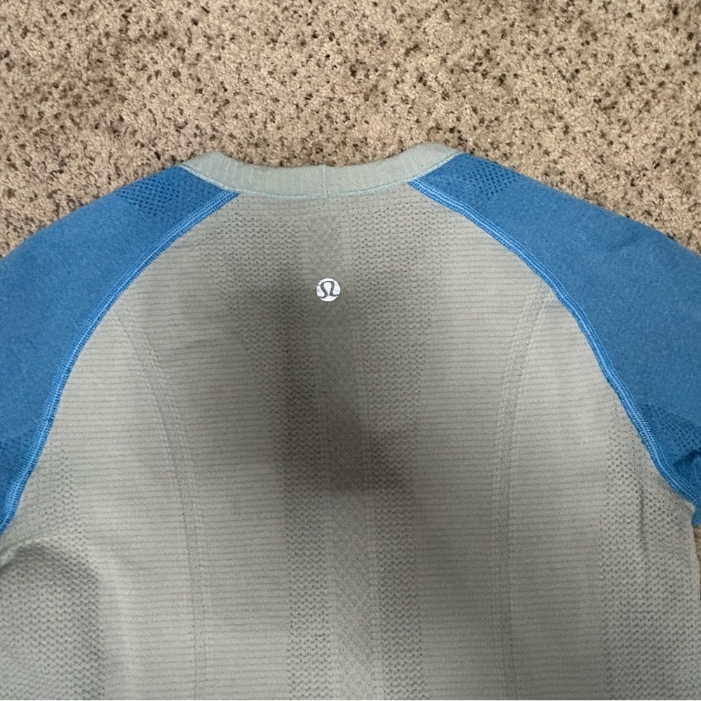 Women’s Lululemon Swiftly Tech Long Sleeve Aquamarine Beach Blue Sz
4 - Picture 9 of 10